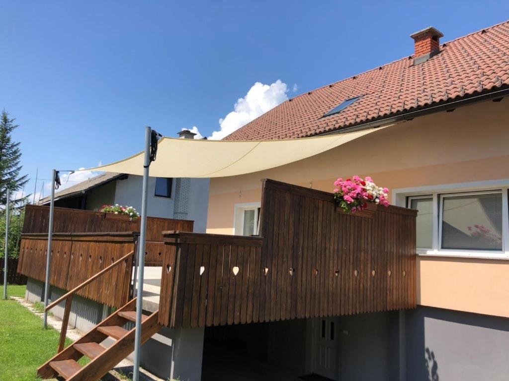 Apartma Kreda Mojstrana Exteriér fotografie